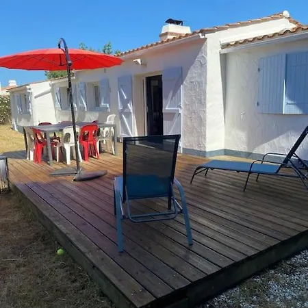 Maison Situee A 150m De La De La Madeleine بيت للعطل *